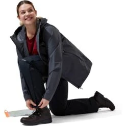 Berghaus Paclite Gore-Tex Womens Overtrousers - Regular 37 Berghaus Paclite Gore-Tex Womens Overtrousers - Regular -Cots Footwear Shop image 609764